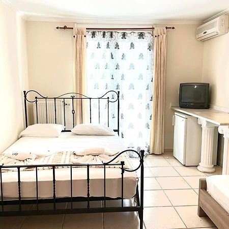 Calypso Hotel Сивири Екстериор снимка