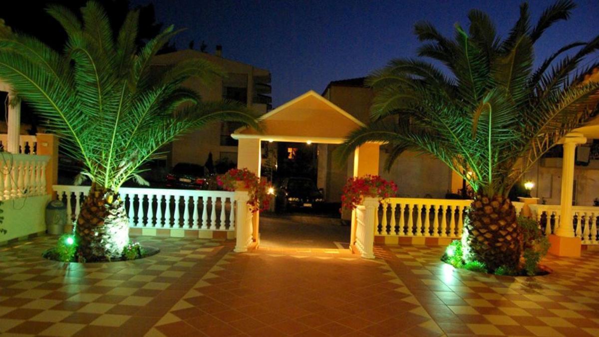 Calypso Hotel Сивири Екстериор снимка