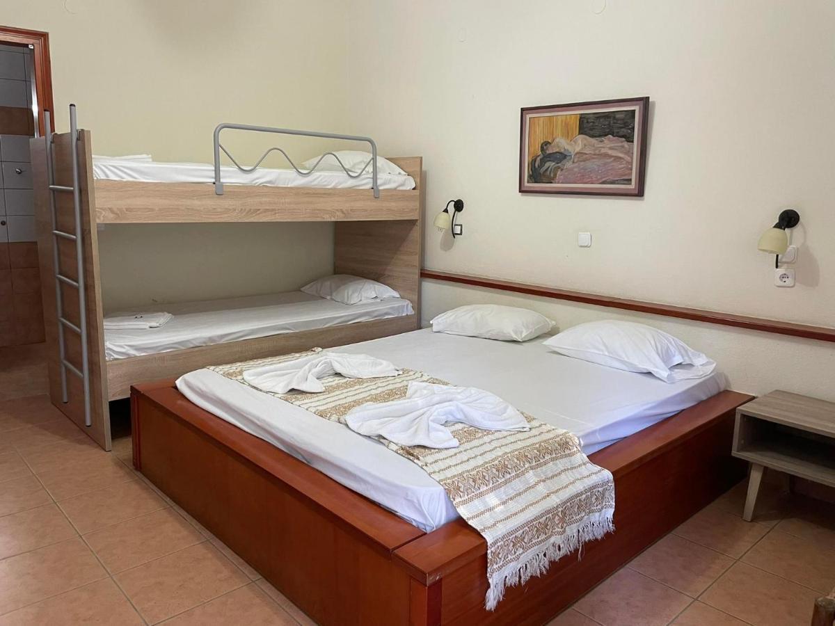 Calypso Hotel Сивири Екстериор снимка