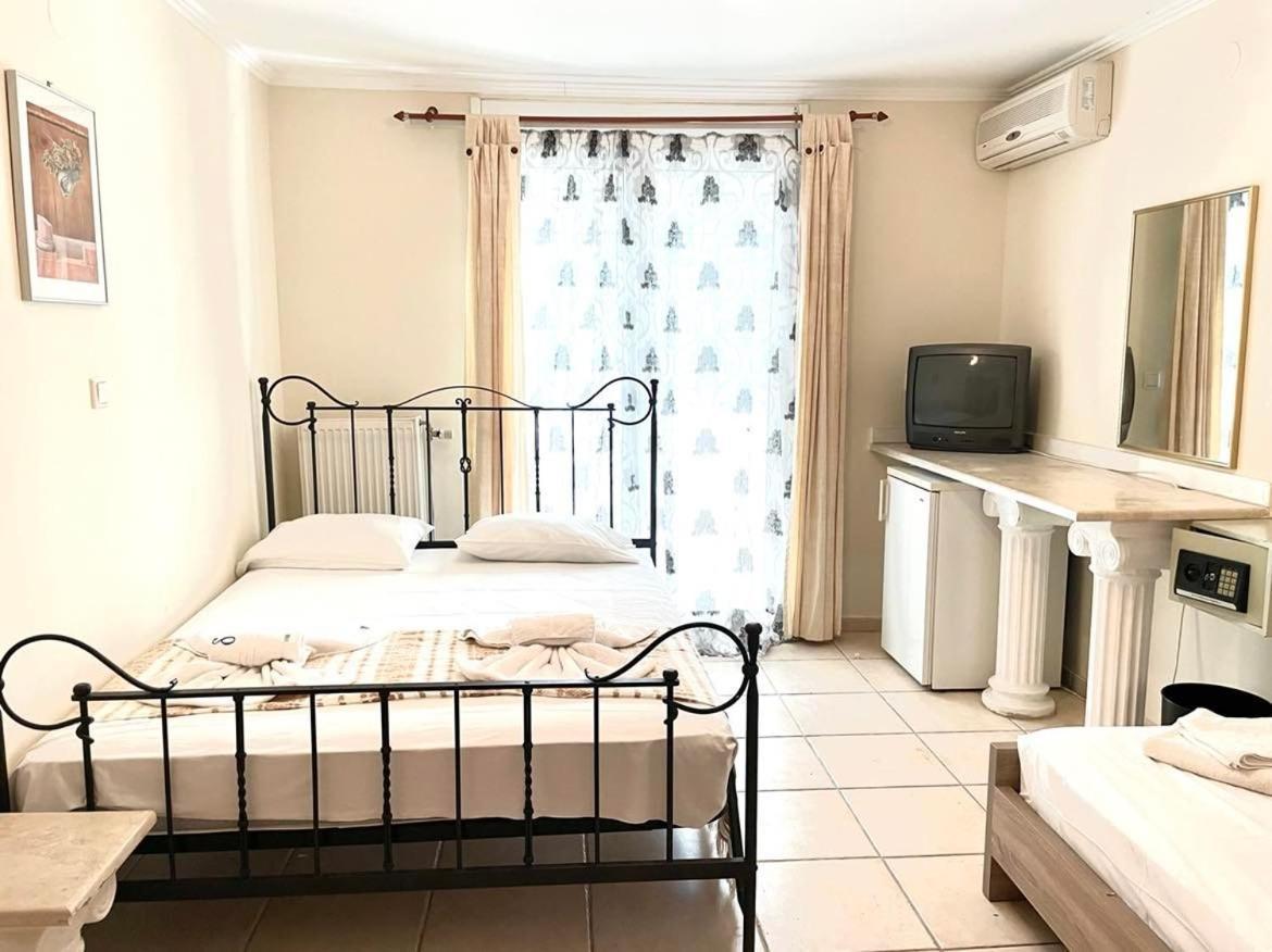 Calypso Hotel Сивири Екстериор снимка